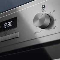 Духовой шкаф Electrolux EOF3H50BX