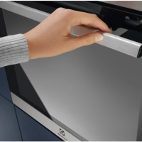 Духовой шкаф Electrolux EOH3H00BX