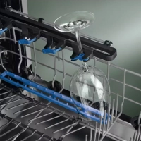 Встраиваемая посудомоечная машина Electrolux EEG48300L