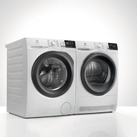 Сушильная машина Electrolux EW8H458B